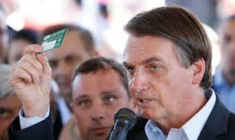 Indefinição de Bolsonaro sobre reformas causa receio de novo ‘voo de galinha’
