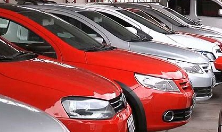 Produção de veículos cai 5% no 1º semestre e venda recua 14,5%, segundo Anfavea