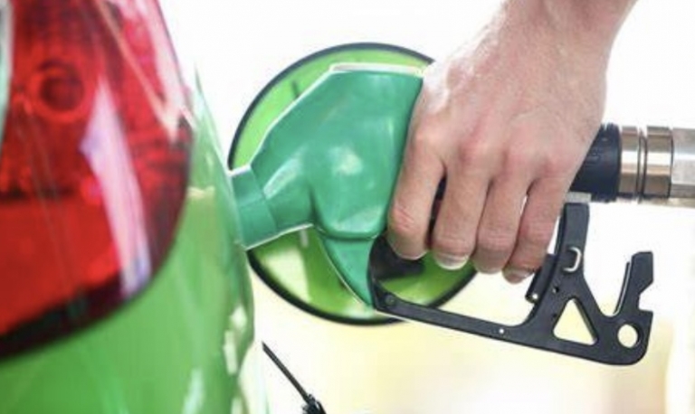 Preço dos combustíveis vai ser tema central em 2022, diz especialista
