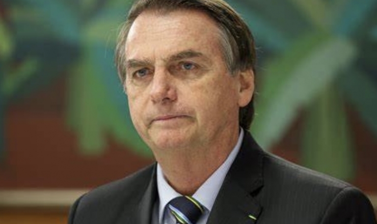 Bolsonaro diz que ICMS fixo em combustíveis deve ser votado na próxima semana
