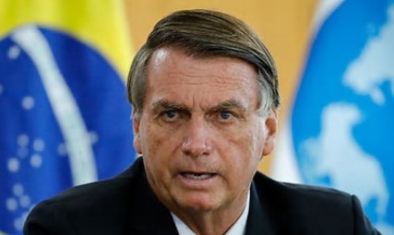 Bolsonaro destaca crise dos combustíveis e não descarta novas trocas na Petrobras