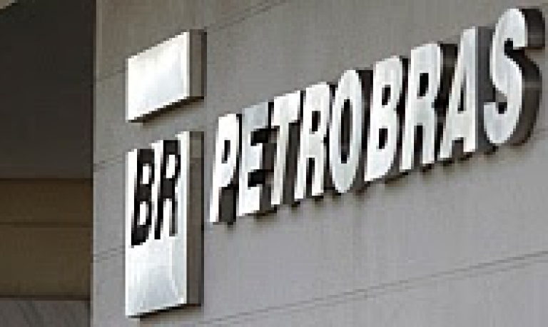 Bolsonaro vê alta ‘inadmissível’ do gás e ação da Petrobras cai