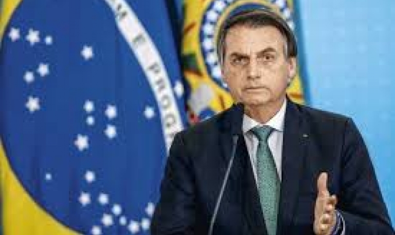 Bolsonaro diz que vai zerar tributos federais sobre combustíveis se governadores zerarem o ICMS