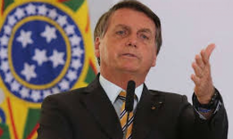Bolsonaro diz que houve 'exagero' na proposta da Economia para reforma do IR