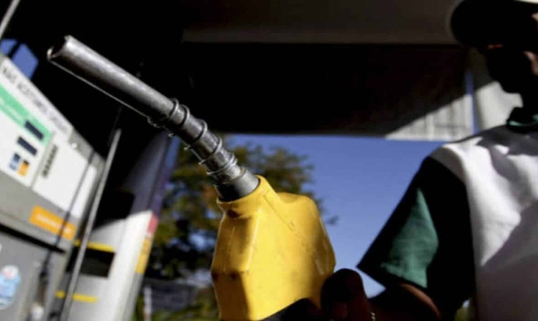 Mistura de hidrogênio ao etanol promete revolucionar rendimento e reduzir o consumo de combustível