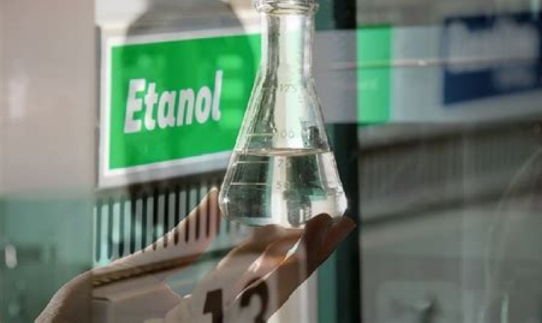 Venda direta de etanol aos postos frustra expectativa por queda nos preços