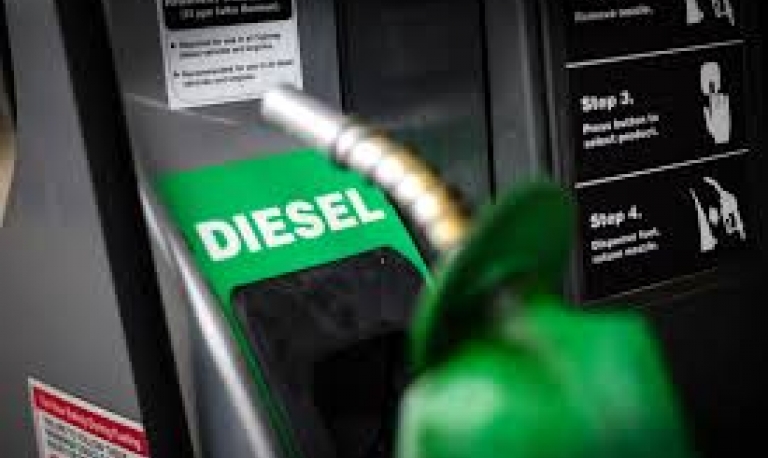 Governo estuda alternativas contra impacto da alta do diesel