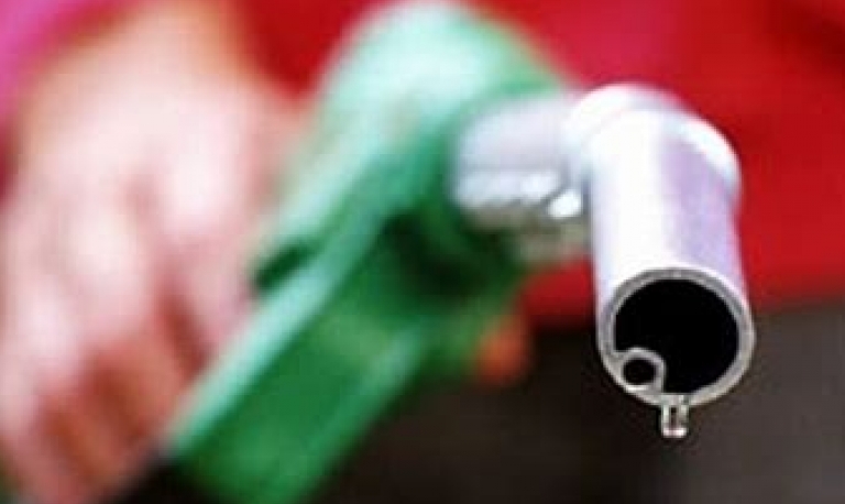 Posto de gasolina poderá reduzir multa excessiva por quebra de contrato