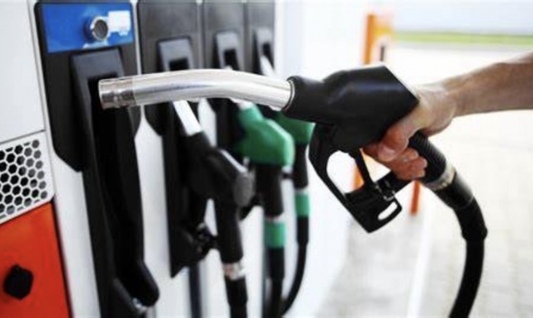 Postos já recebem gasolina com desconto de impostos federais